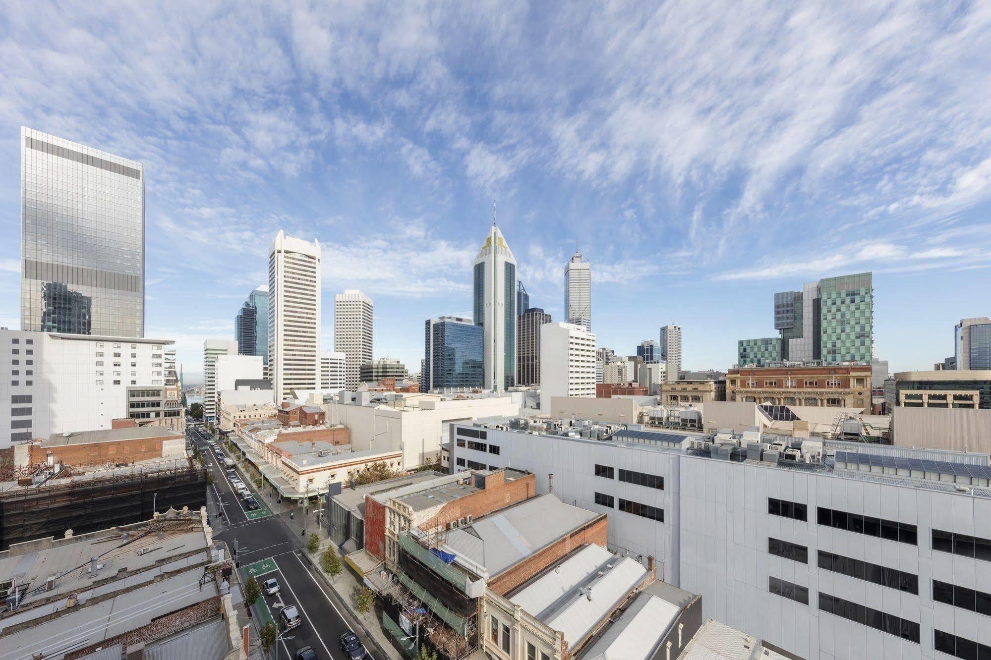 Adina Apartment Hotel Perth Barrack Plaza Exterior photo