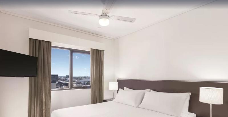 Adina Apartment Hotel Perth Barrack Plaza Exterior photo